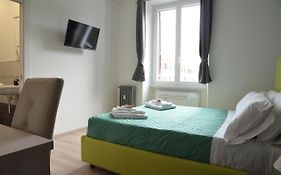 Sunnycornerinrhome